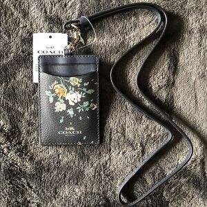 Coach 🌹bouquet landyard